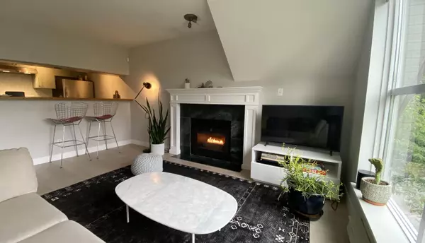 Vancouver, BC V5Z 3T8,3168 Laurel ST #PH3