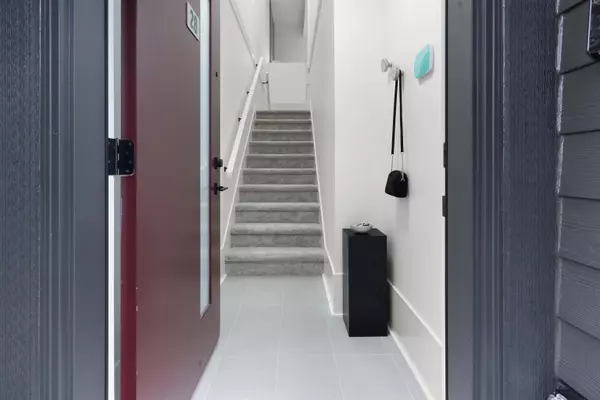 Surrey, BC V4N 6X9,7895 162 ST #105