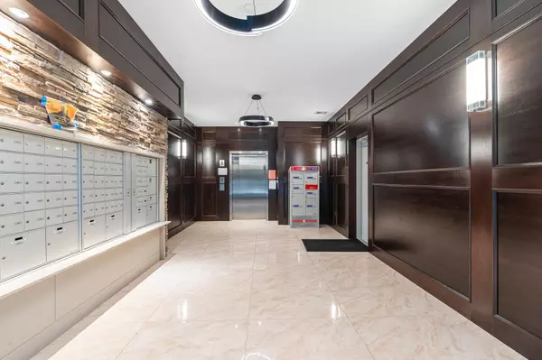 Langley, BC V2Y 3P8,20376 86 AVE #605