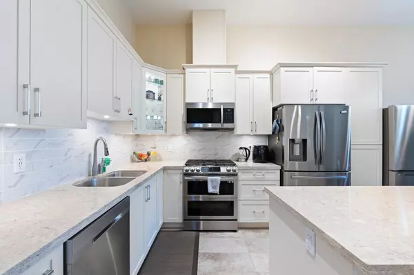 Langley, BC V2Y 3P8,20376 86 AVE #605