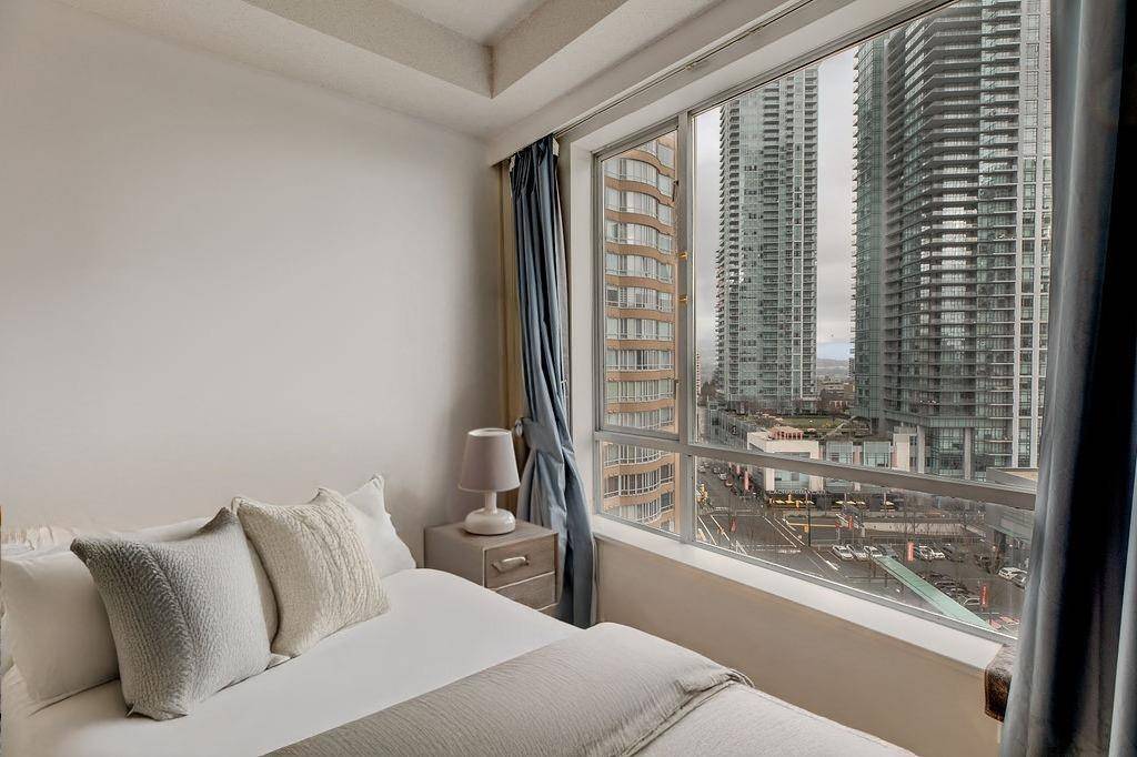 Burnaby, BC V5H 4L8,6240 Mckay AVE #1002