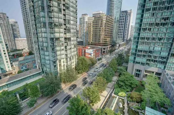 1288 W Georgia ST #2705,  Vancouver,  BC V6E 4R3