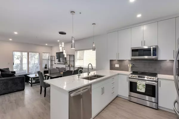 730 Farrow ST #41,  Coquitlam,  BC V3J 7Y7