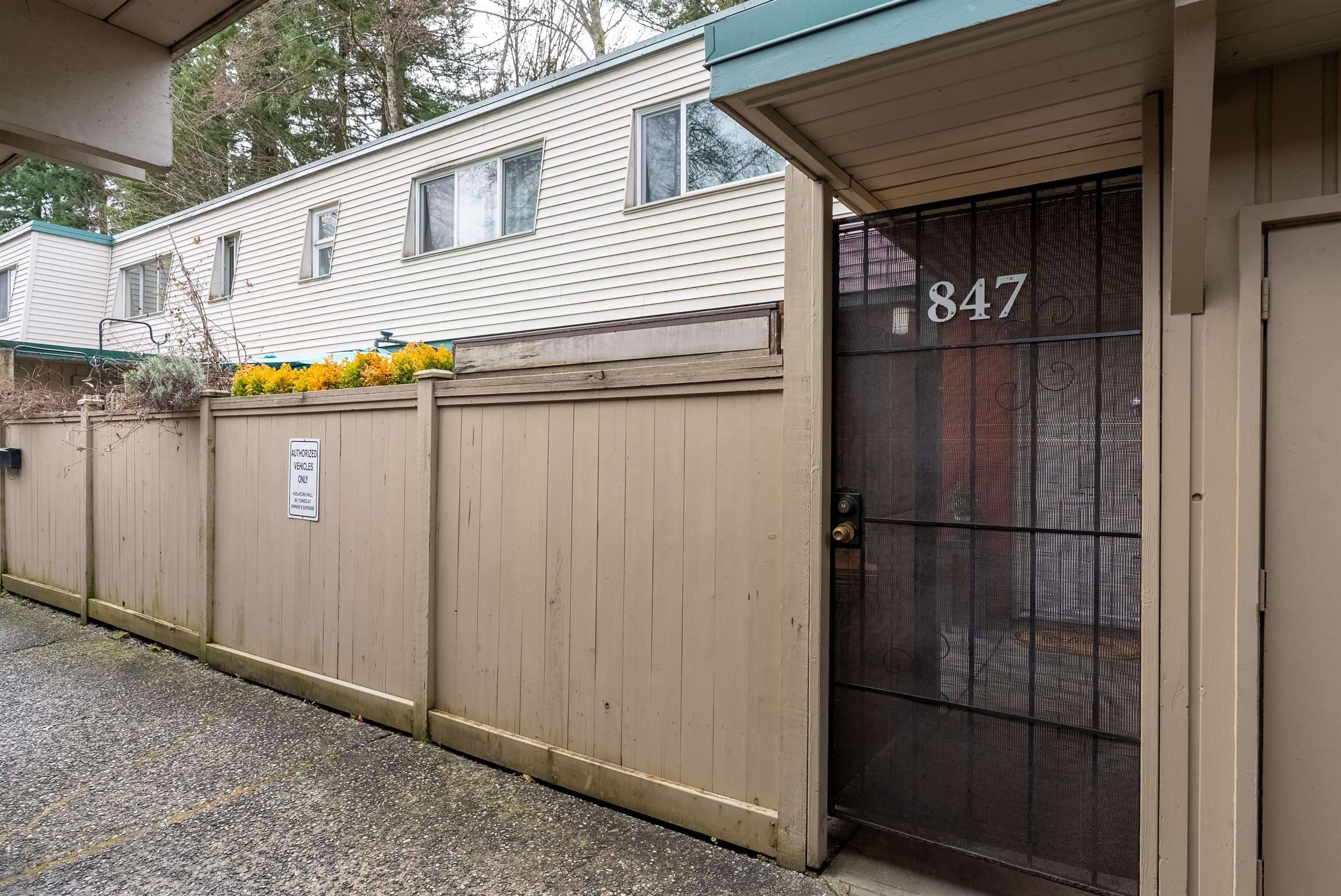 North Vancouver, BC V7N 3X9,847 Westview CRES