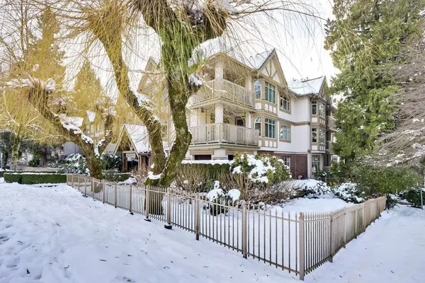 North Vancouver, BC V7M 2P4,2059 Chesterfield AVE #310