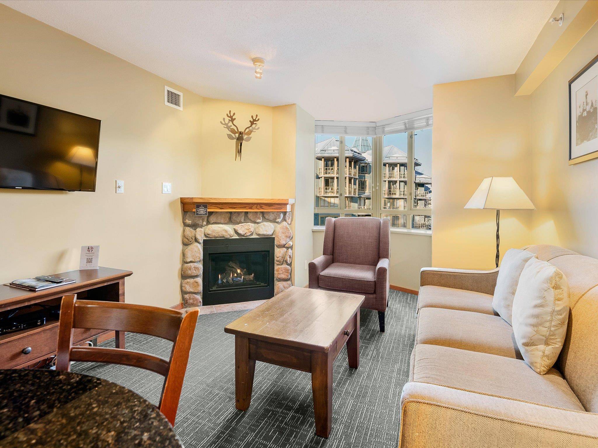 Whistler, BC V8E 1C1,4315 Northlands BLVD #422