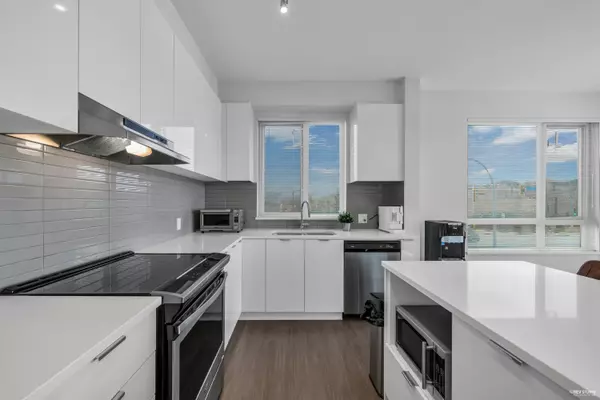 Abbotsford, BC V2T 0K5,31158 Westridge PL #430