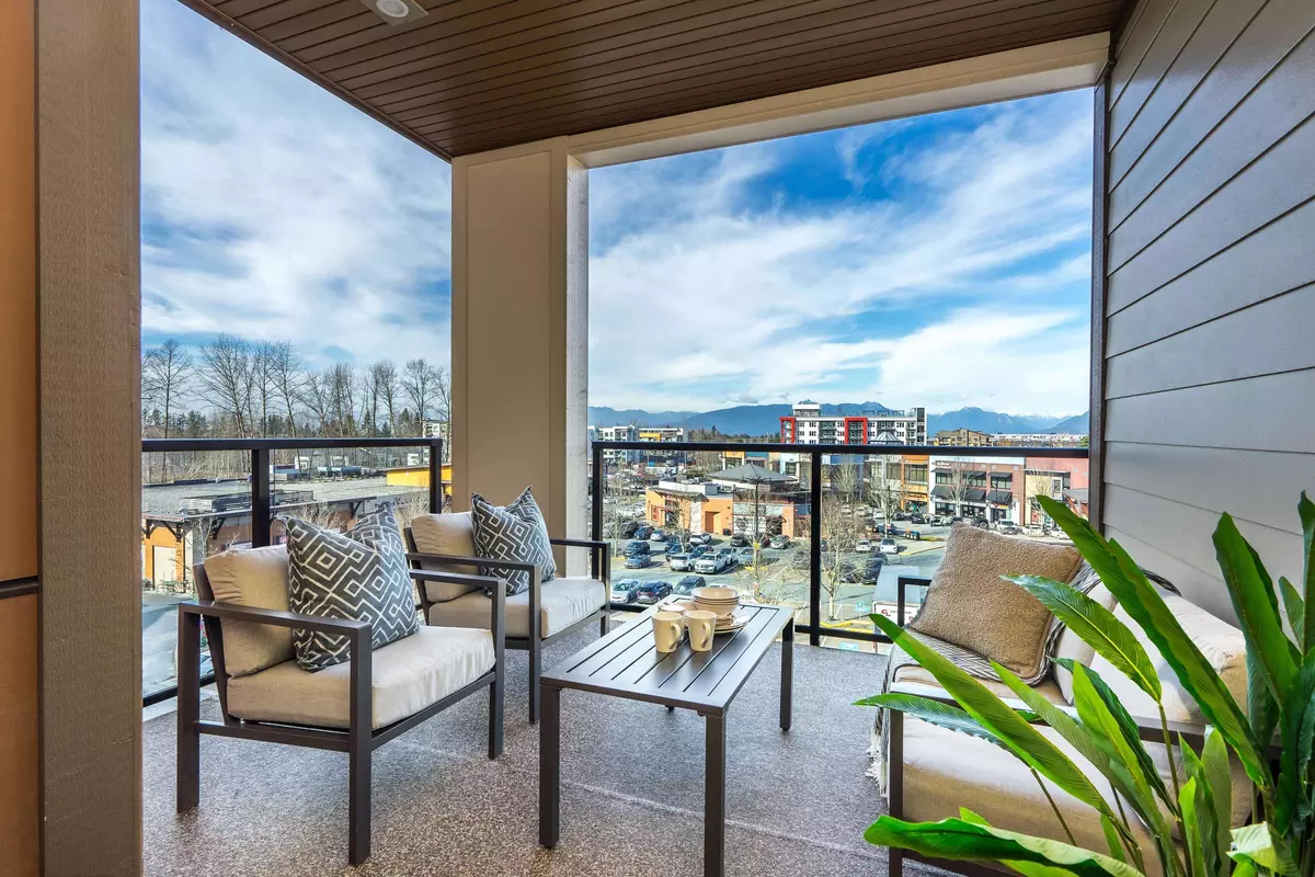 Langley, BC V2Y 3K1,20673 78 AVE #516