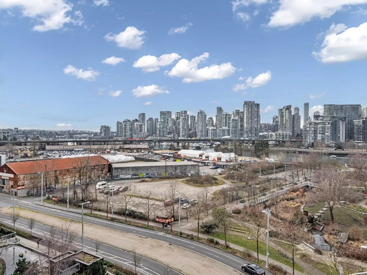 Vancouver, BC V5Y 0H7,1708 Columbia ST #807