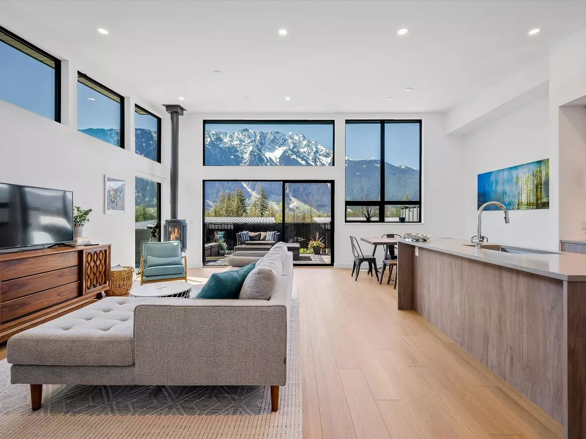 Pemberton, BC V0N 2L3,4000 Sunstone WAY #43