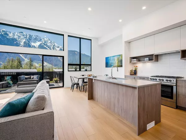 Pemberton, BC V0N 2L3,4000 Sunstone WAY #43