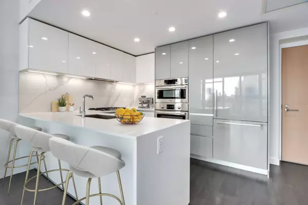 Burnaby, BC V5C 0M6,2085 Skyline CT #1505