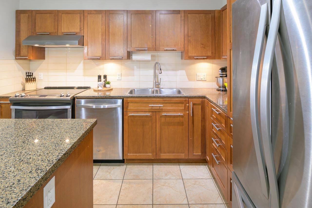 Pitt Meadows, BC V3Y 0A2,19677 Meadow Gardens WAY #222