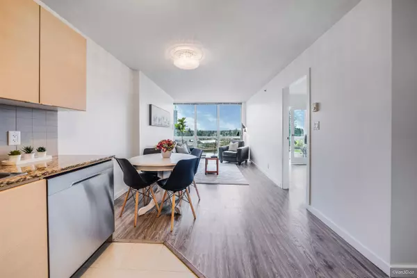 Surrey, BC V3T 0A8,13618 100 AVE #901