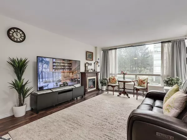 Burnaby, BC V3N 4Y8,9623 Manchester DR #202