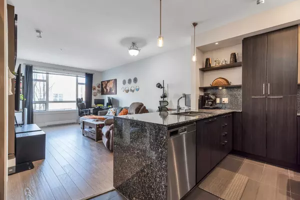 Langley, BC V2Y 0L4,20211 66 AVE #A219