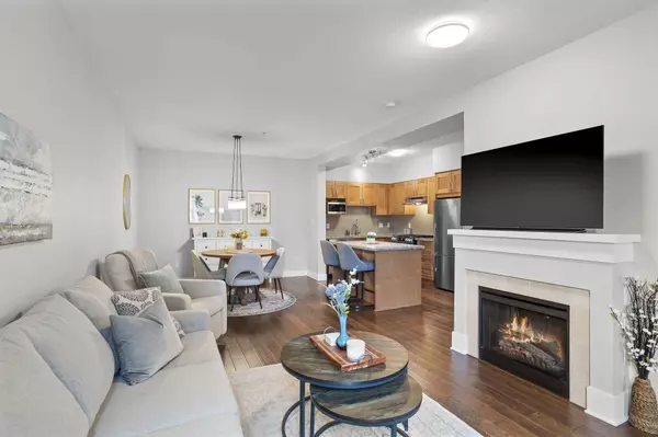 North Vancouver, BC V7J 2R7,2601 Whiteley CT #307