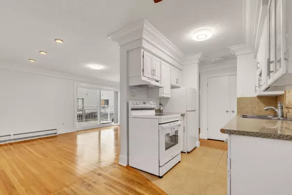 New Westminster, BC V3M 1S8,815 Fourth AVE #109