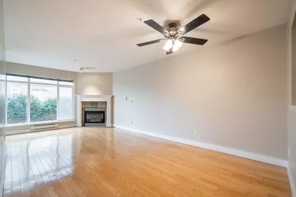 Abbotsford, BC V2T 2K7,32085 George Ferguson WAY #210