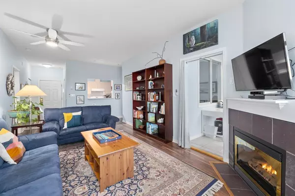 North Vancouver, BC V7H 3A1,630 Roche Point DR #214