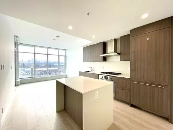 Burnaby, BC V5C 0M2,2351 Beta AVE #909