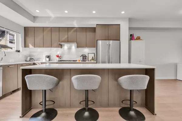 Pitt Meadows, BC V3Y 0G6,19451 Sutton AVE #45