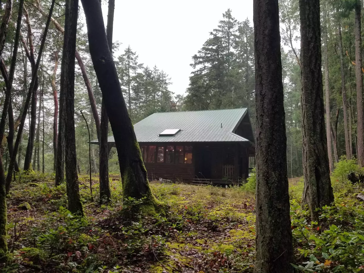 Galiano Island, BC V0N 1P0,1890 Devina DR