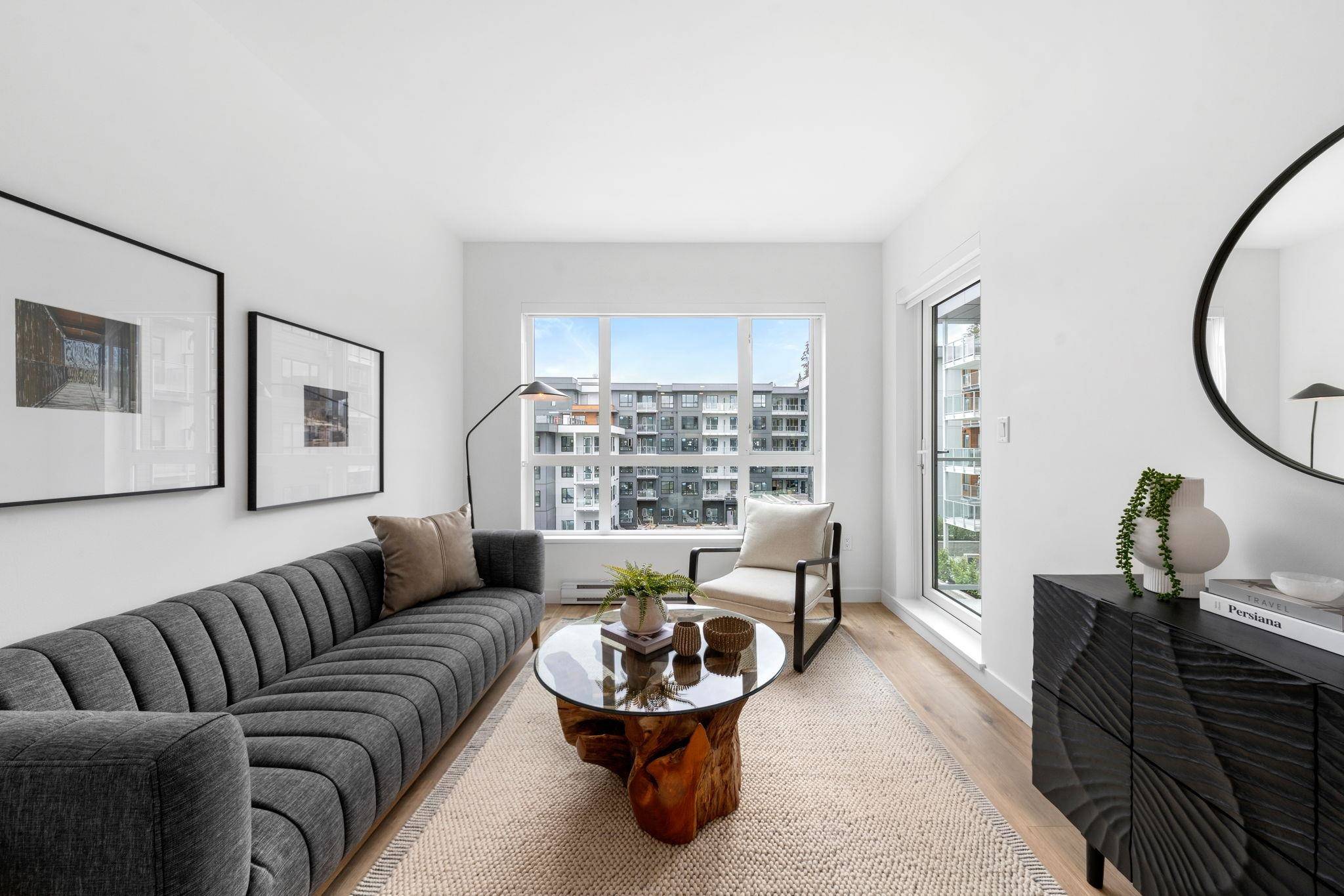 North Vancouver, BC V7G 0B5,3596 Malsum DR #402