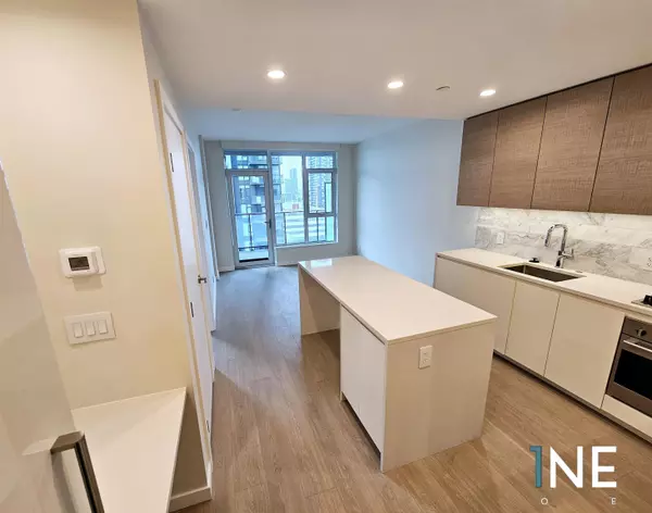 Burnaby, BC V5C 0N8,2108 Gilmore AVE #1209