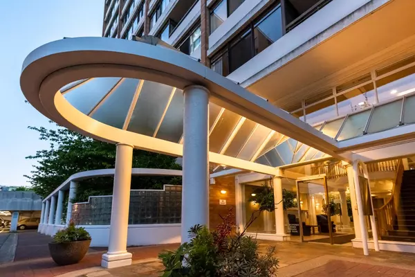 Richmond, BC V6Y 1Z1,6631 Minoru BLVD #1211