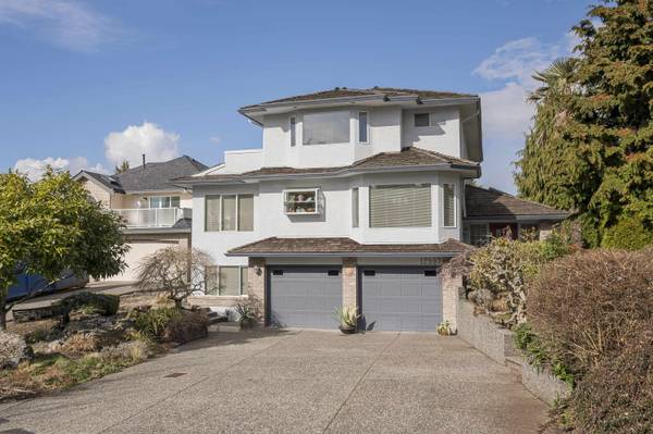 12597 17a AVE, Surrey, BC V4A 5T5