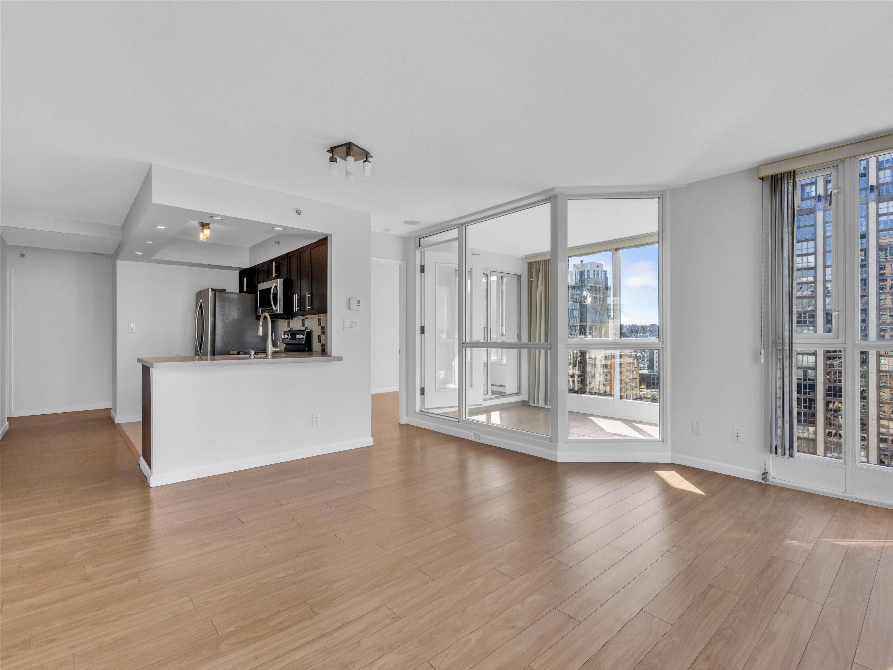 Vancouver, BC V6B 3E6,1188 Richards ST #1209