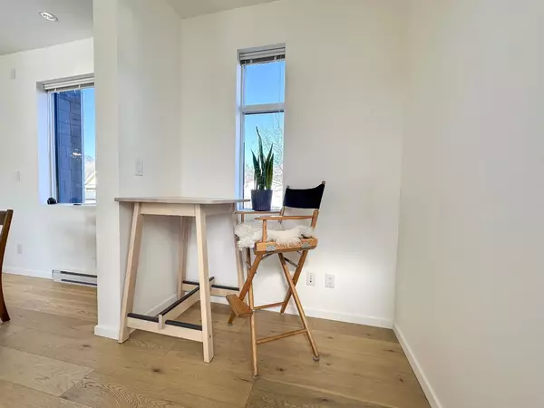 Squamish, BC V8B 0B8,38447 Buckley AVE #6