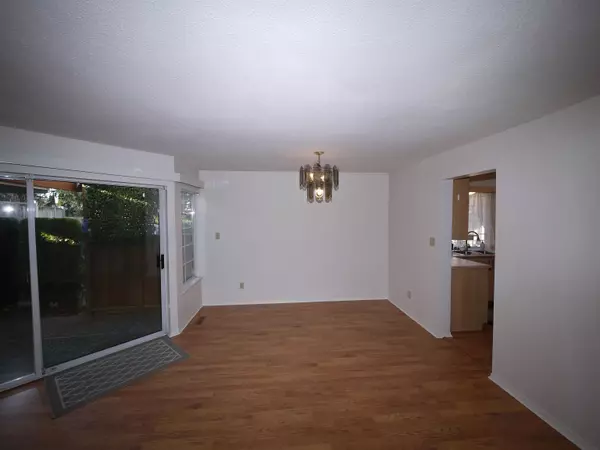 Abbotsford, BC V2T 4E4,32659 George Ferguson WAY #22