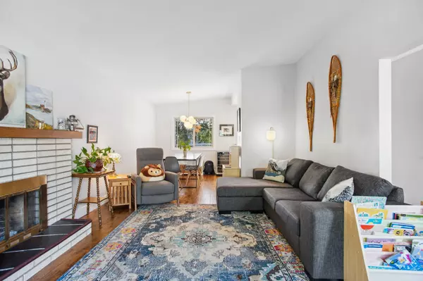 New Westminster, BC V3L 3G8,710 Cumberland ST