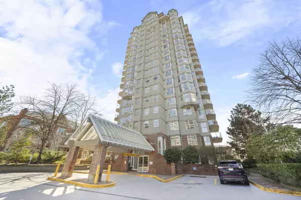 1250 Quayside DR #201, New Westminster, BC V3M 6E2