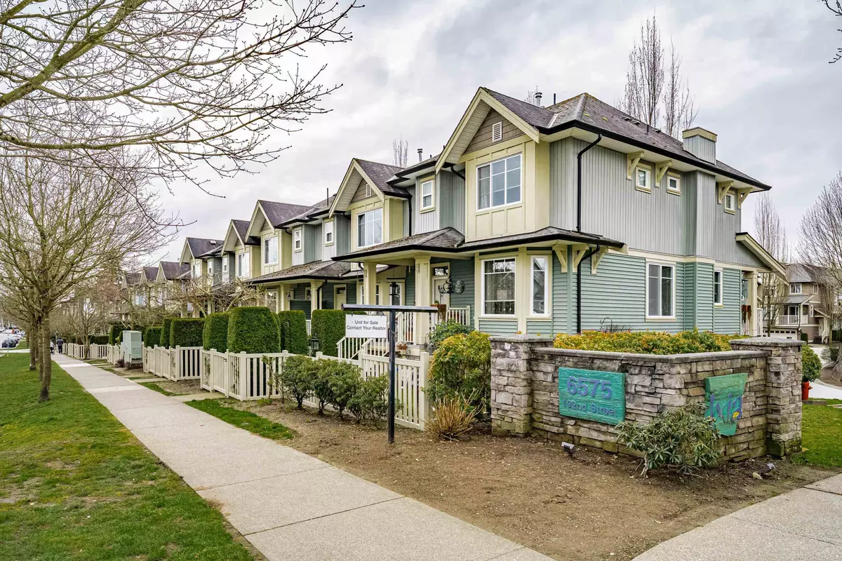 Surrey, BC V4N 5T8,6575 192 ST #17