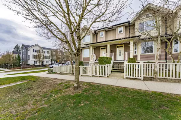 Surrey, BC V4N 5T8,6575 192 ST #17