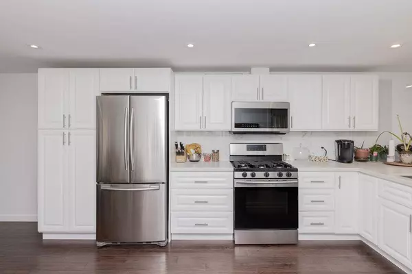 Gibsons, BC V0N 1V9,763 Tricklebrook WAY