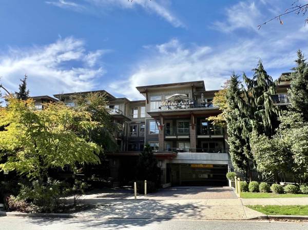 1633 Mackay AVE #320, North Vancouver, BC V7P 0A2