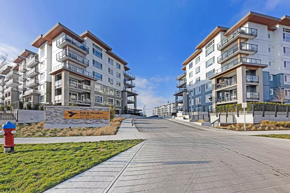 Tsawwassen, BC V4M 0G4,2499 Rabbit DR #207