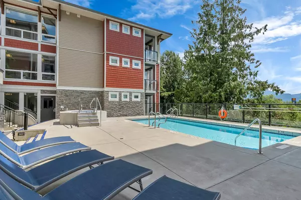 Abbotsford, BC V3G 0G3,2242 Whatcom RD #305