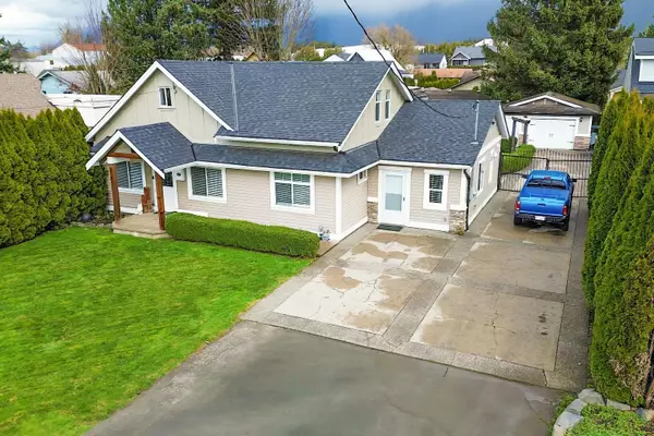 Rosedale, BC V0X 1X2,9844 Ford RD