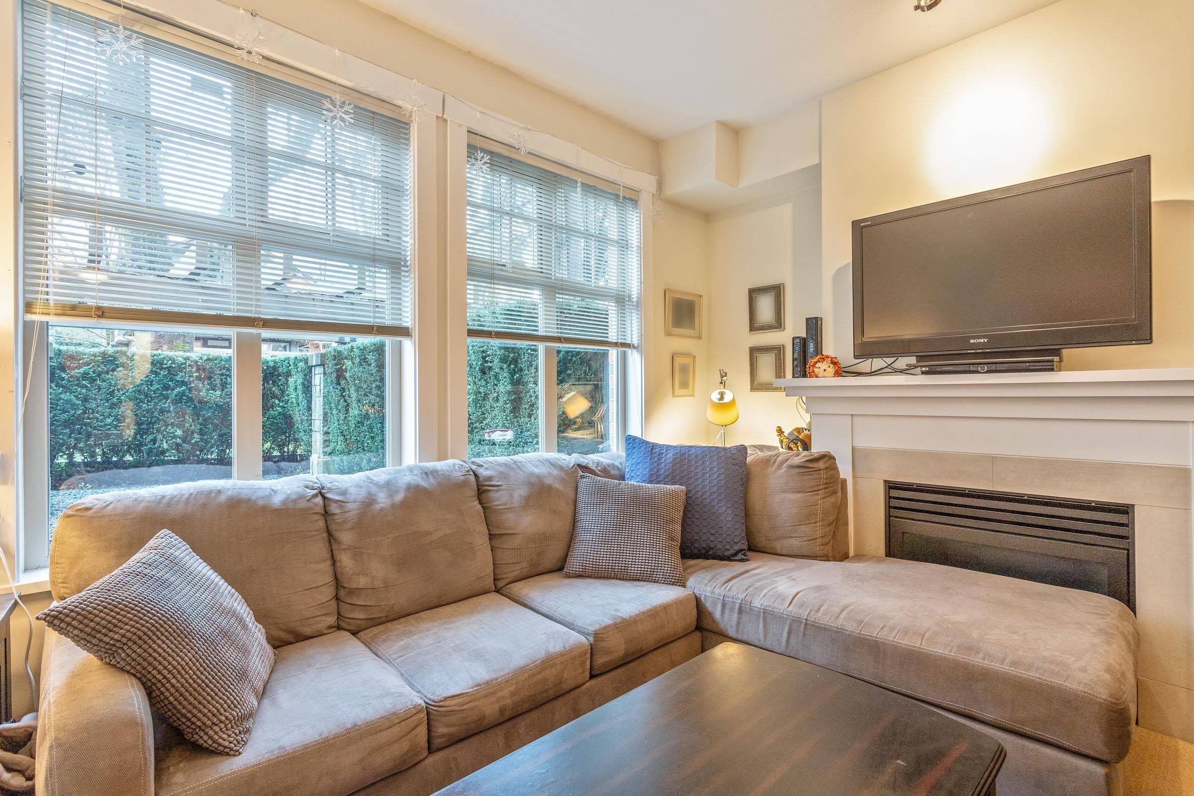 Vancouver, BC V6J 5M8,4883 Maclure Mews #101