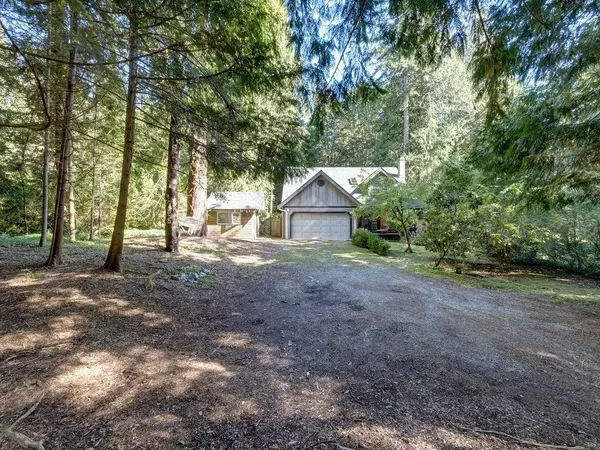 Roberts Creek, BC V0N 2W2,1408 Park AVE