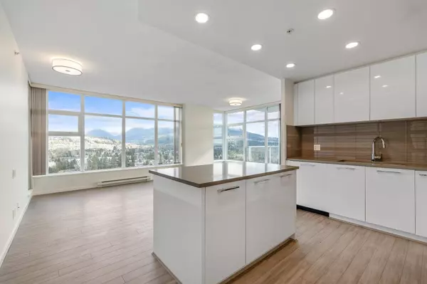 Coquitlam, BC V3B 0H9,3102 Windsor Gate #2907