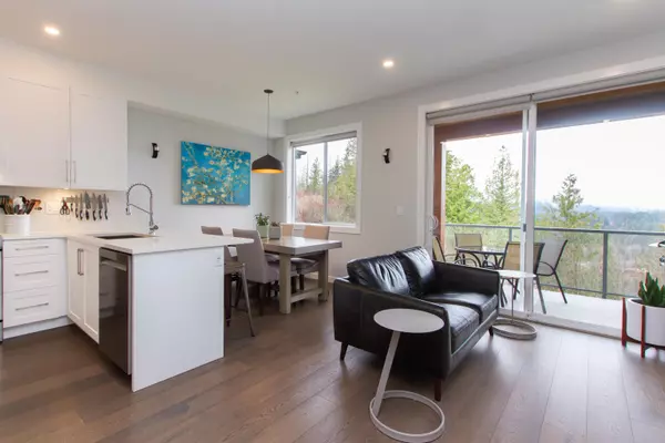 Squamish, BC V8B 0Y7,41360 Skyridge PL #4