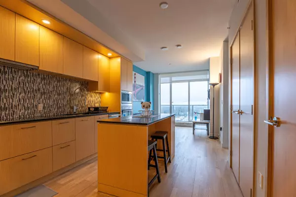 Surrey, BC V3T 0K2,13495 Central AVE #3203