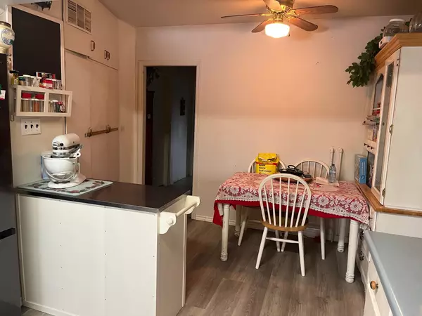 Chilliwack, BC V2R 4M2,46440 Stevenson RD