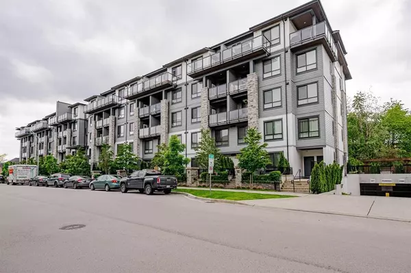 Surrey, BC V3R 0G2,15351 101 AVE #202